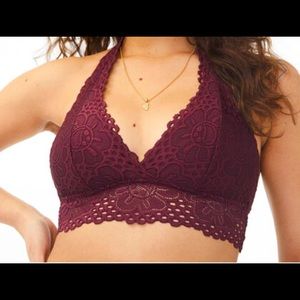aéropastle lace halter bralette